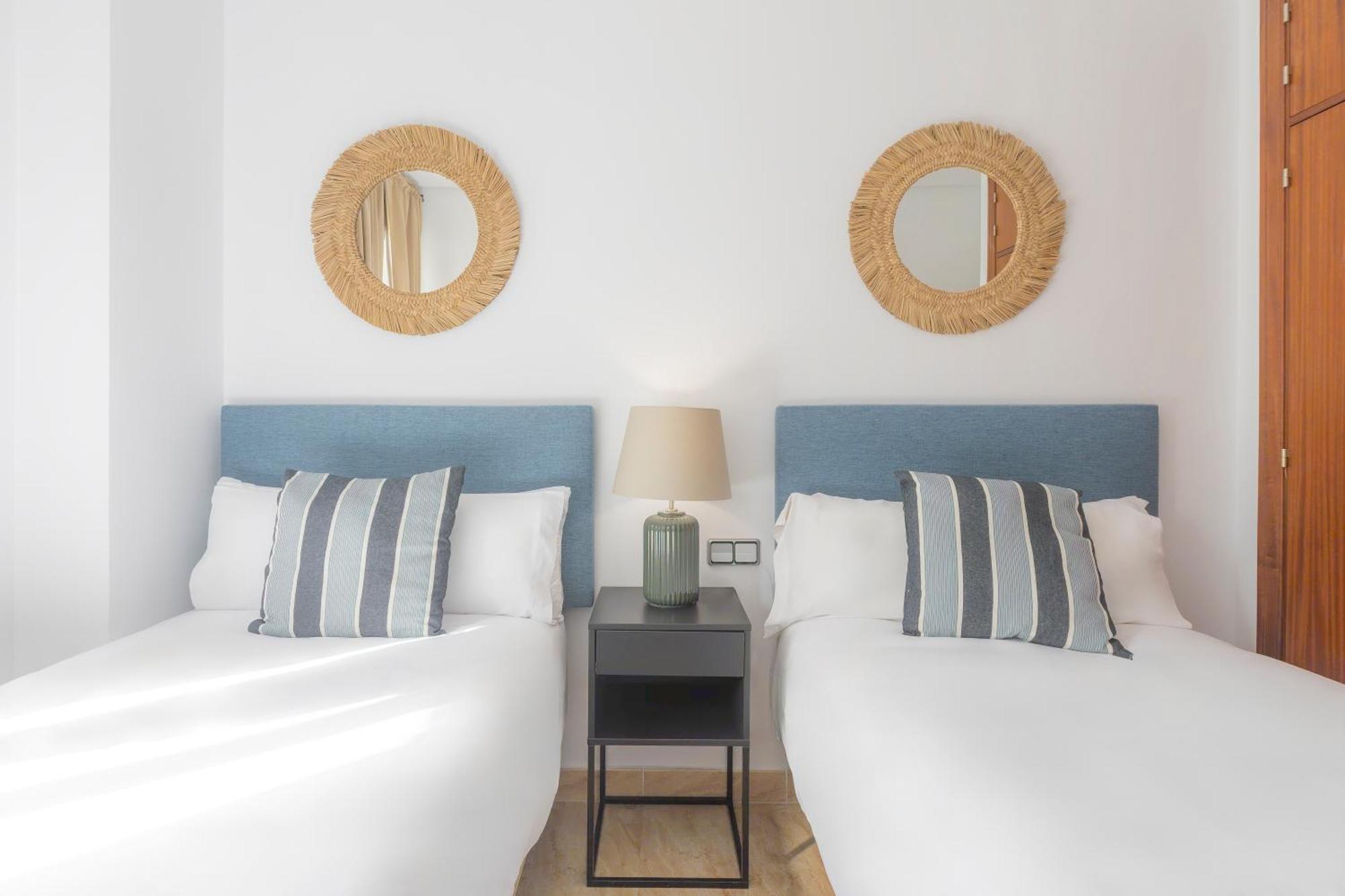 Apartamentos Moon Dreams Puerto 엘푸에르토데산타마리아 외부 사진