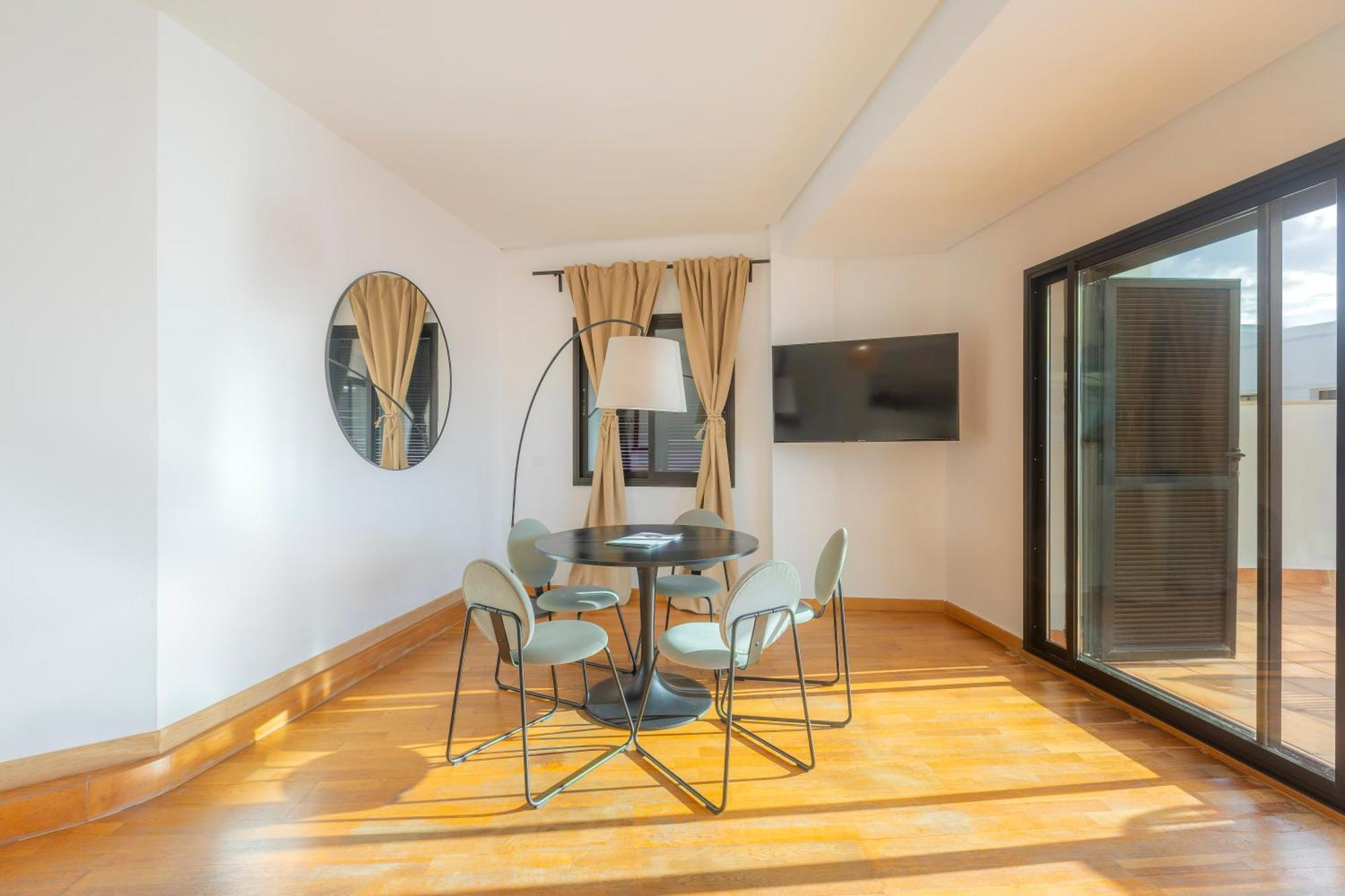 Apartamentos Moon Dreams Puerto 엘푸에르토데산타마리아 외부 사진