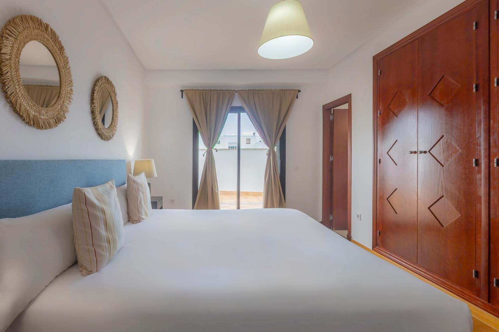 Apartamentos Moon Dreams Puerto 엘푸에르토데산타마리아 외부 사진
